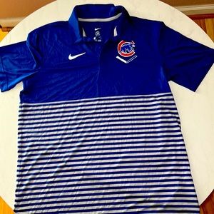 Mens MLB size Large Chicago Cubs Polo